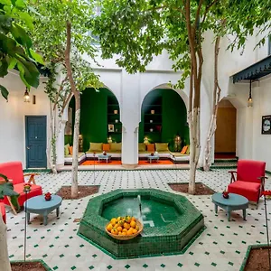 & Dar Sara Riad